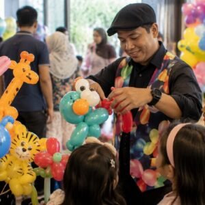 balloon-sculpting